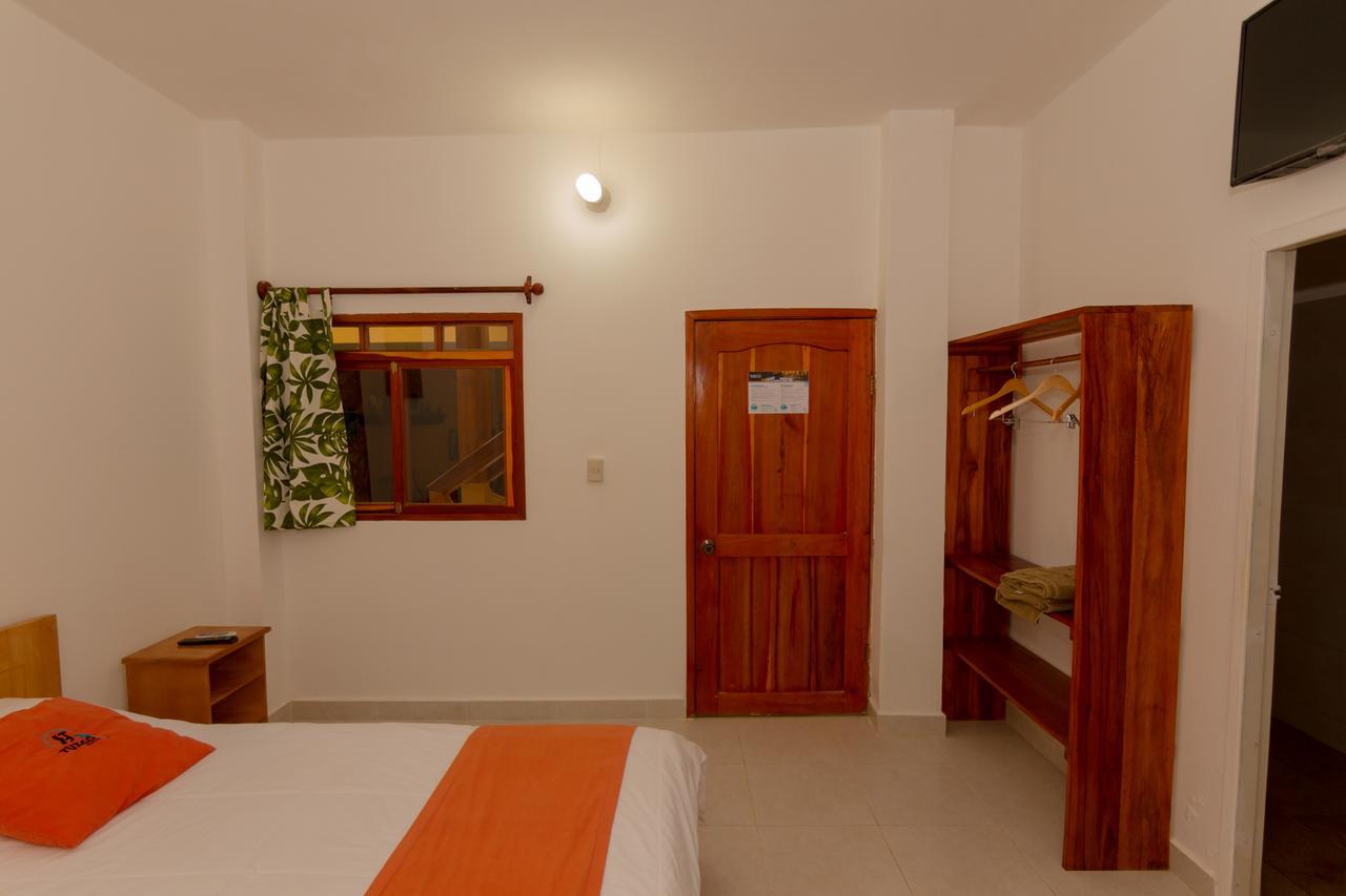 Tuzco Lodge ปูแอร์โตโลเปซ ภายนอก รูปภาพ