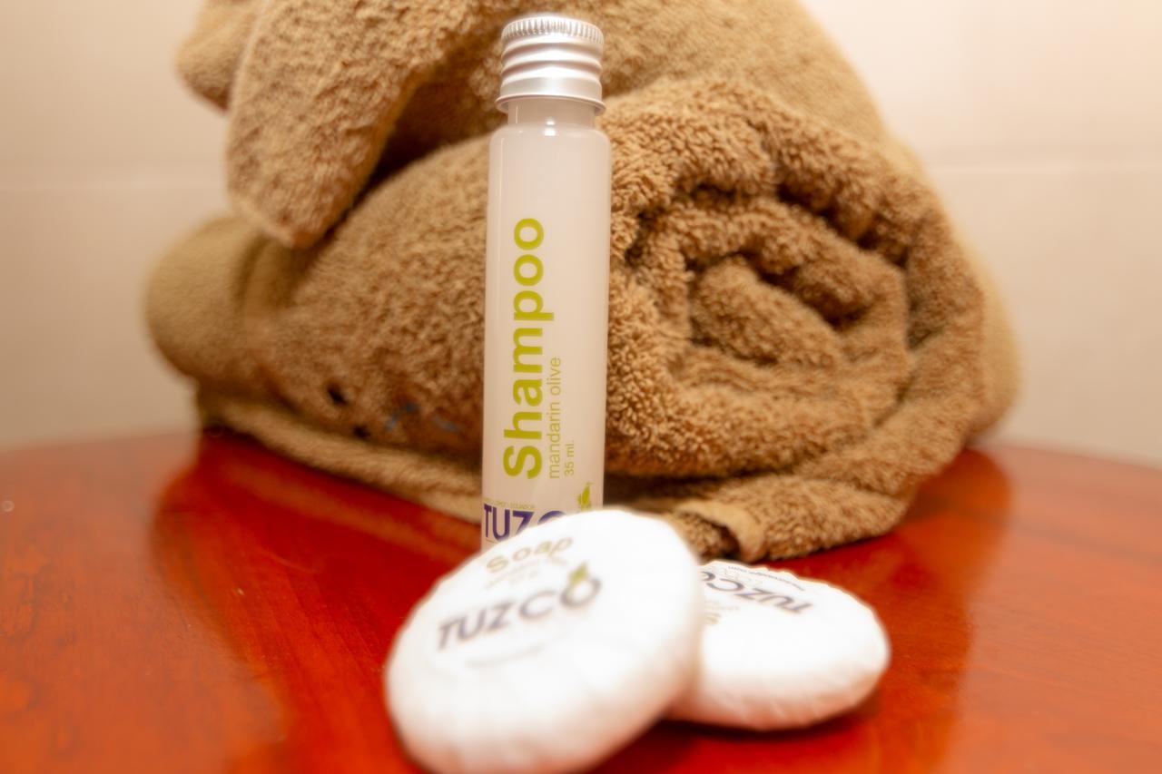 Tuzco Lodge ปูแอร์โตโลเปซ ภายนอก รูปภาพ