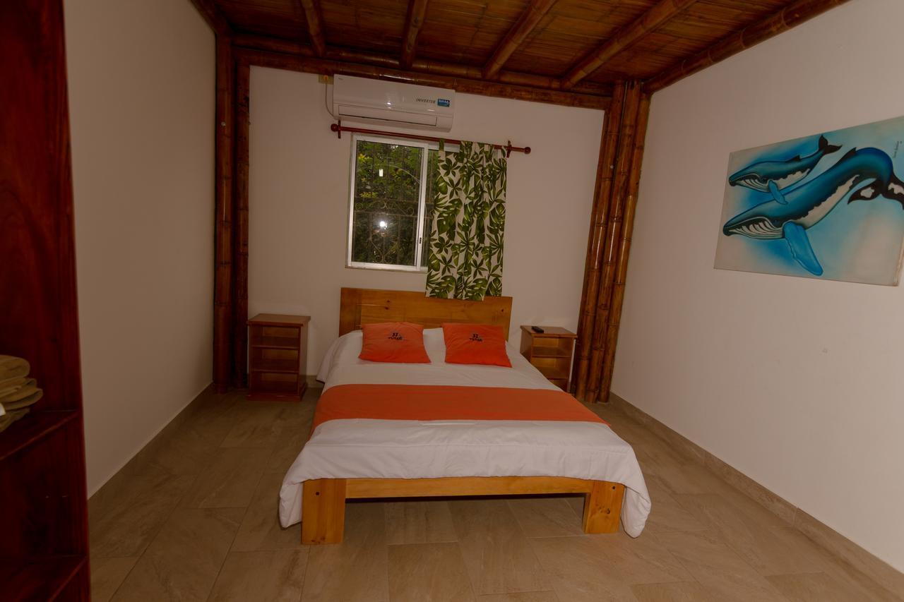 Tuzco Lodge ปูแอร์โตโลเปซ ภายนอก รูปภาพ