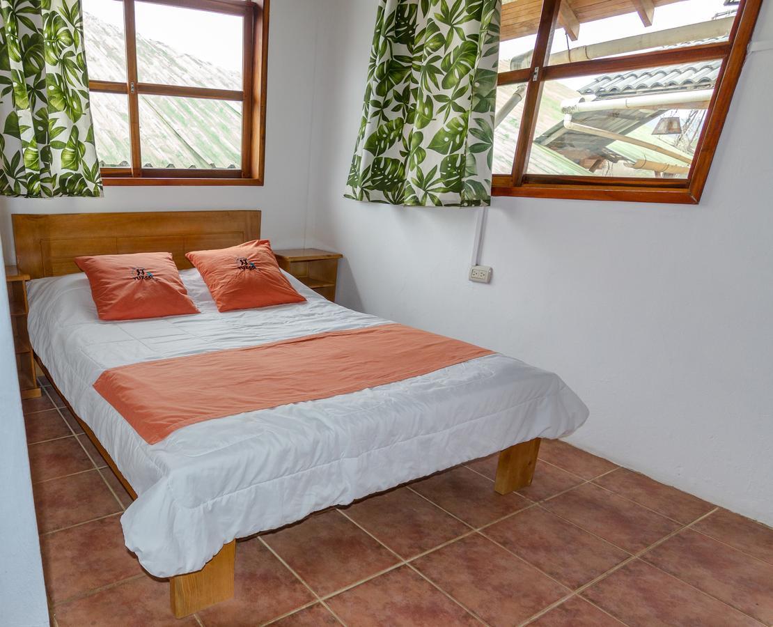 Tuzco Lodge ปูแอร์โตโลเปซ ภายนอก รูปภาพ