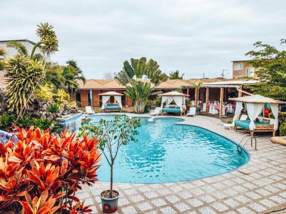 Tuzco Lodge ปูแอร์โตโลเปซ ภายนอก รูปภาพ
